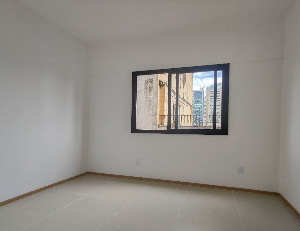 Imagem Apartamento com 2 Quartos para Alugar, 71 m²em Umarizal - Belém