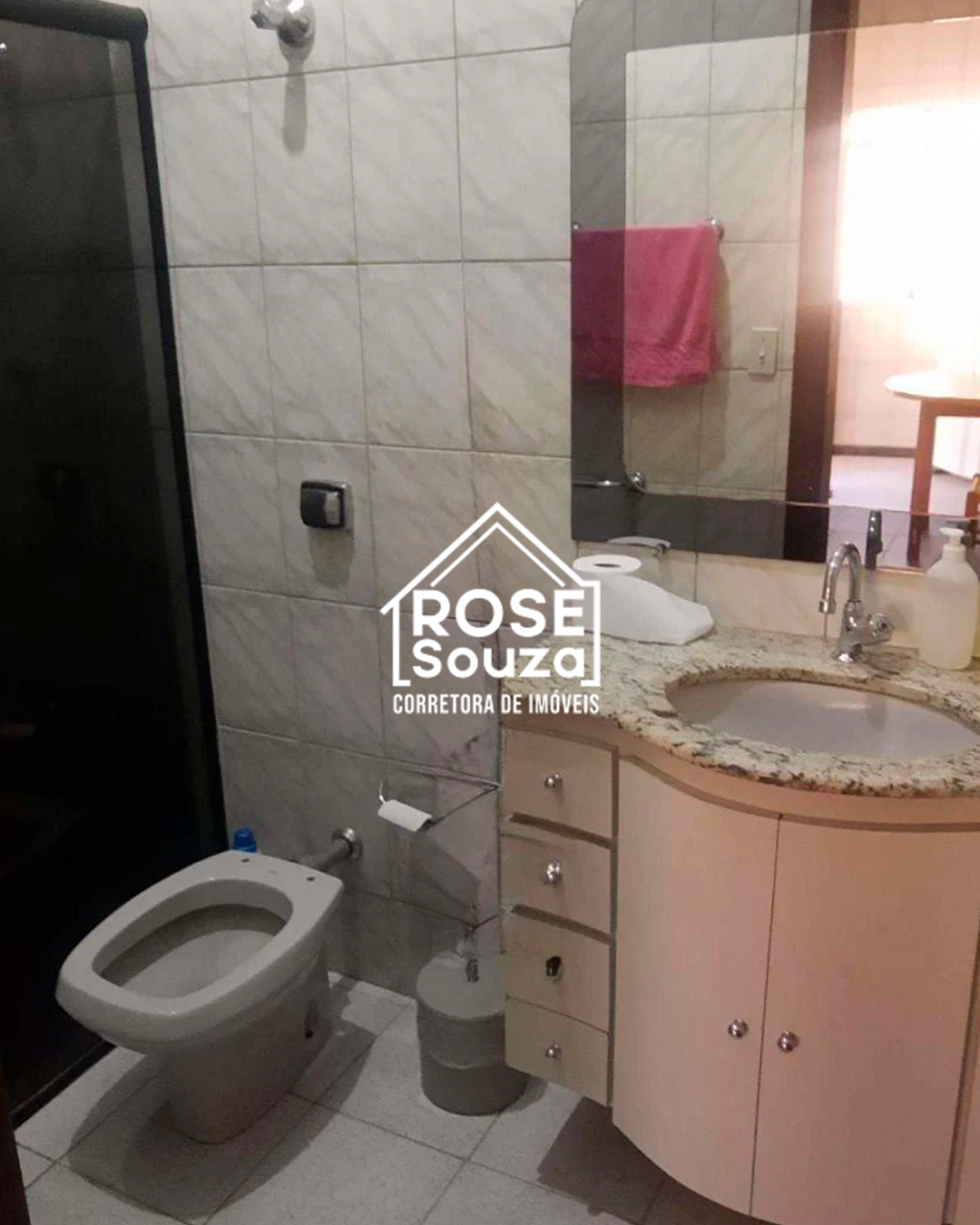 Imagem Casa com 3 Quartos à Venda, 145 m²em Alto dos Pinheiros - Belo Horizonte