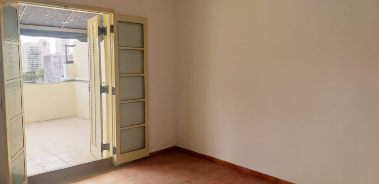 Imagem Casa com 2 Quartos à Venda, 190 m² em Vila Romana - São Paulo