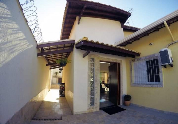 Imagem Sobrado com 4 Quartos à Venda, 223 m² em Flórida - Praia Grande Imagem Sobrado com 4 Quartos à Venda, 223 m² em Flórida - Praia Grande