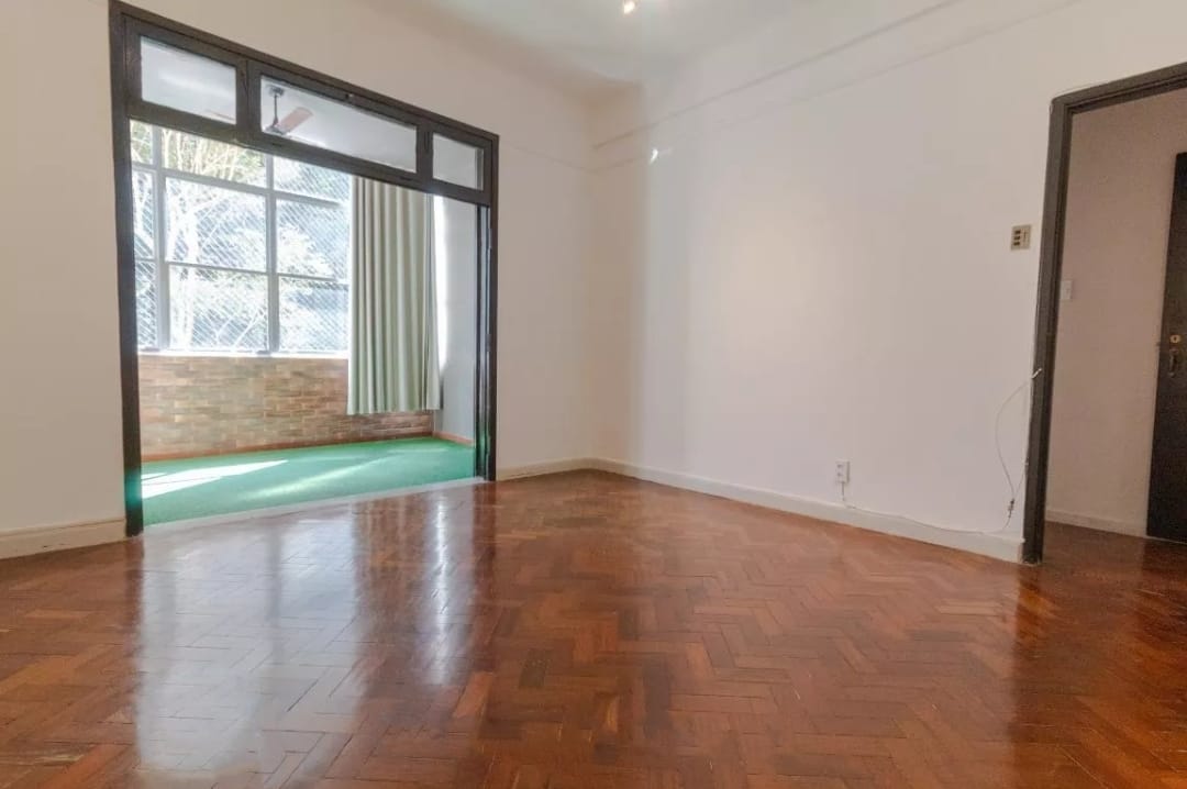 Imagem Apartamento com 2 Quartos à Venda, 92 m²em Copacabana - Rio de Janeiro Imagem Apartamento com 2 Quartos à Venda, 92 m²em Copacabana - Rio de Janeiro