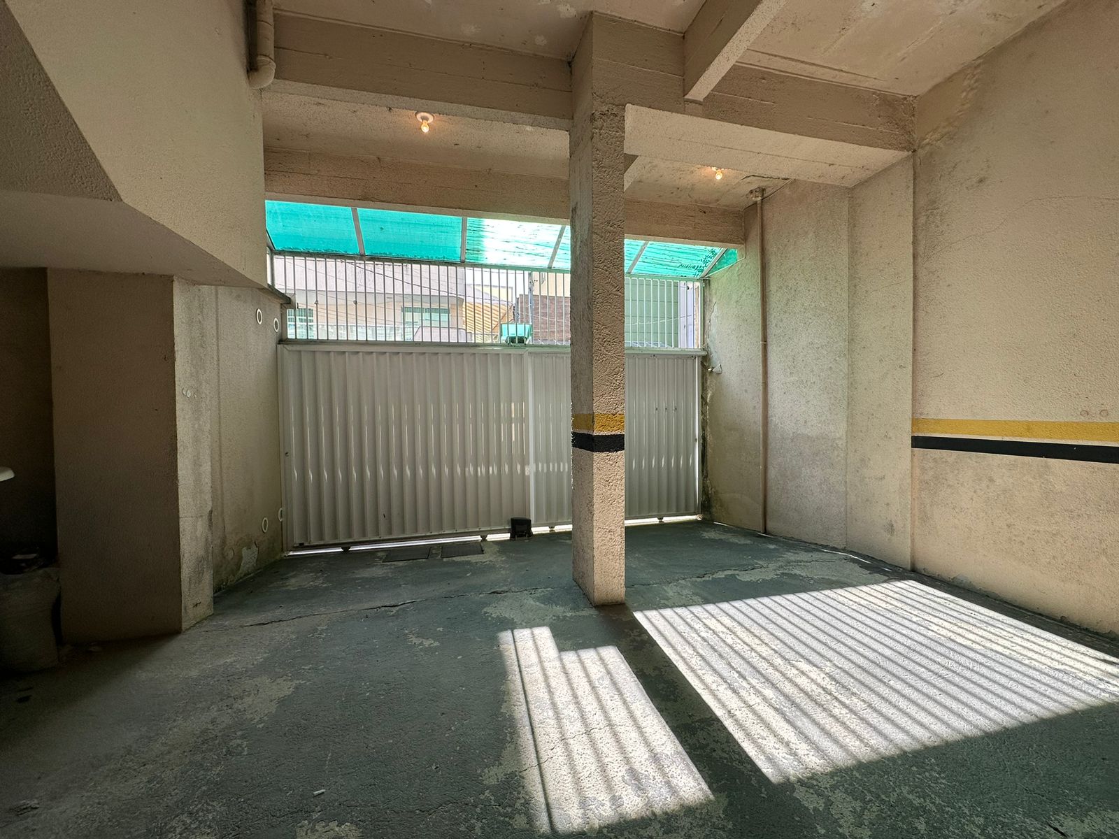 Imagem Apartamento com 2 Quartos à Venda, 60 m²em Meia Praia - Itapema Imagem Apartamento com 2 Quartos à Venda, 60 m²em Meia Praia - Itapema