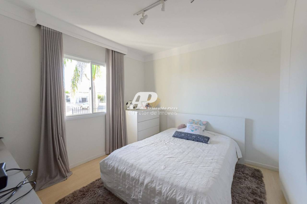 Imagem Sobrado com 3 Quartos à Venda, 111 m²em Estrela - Ponta Grossa