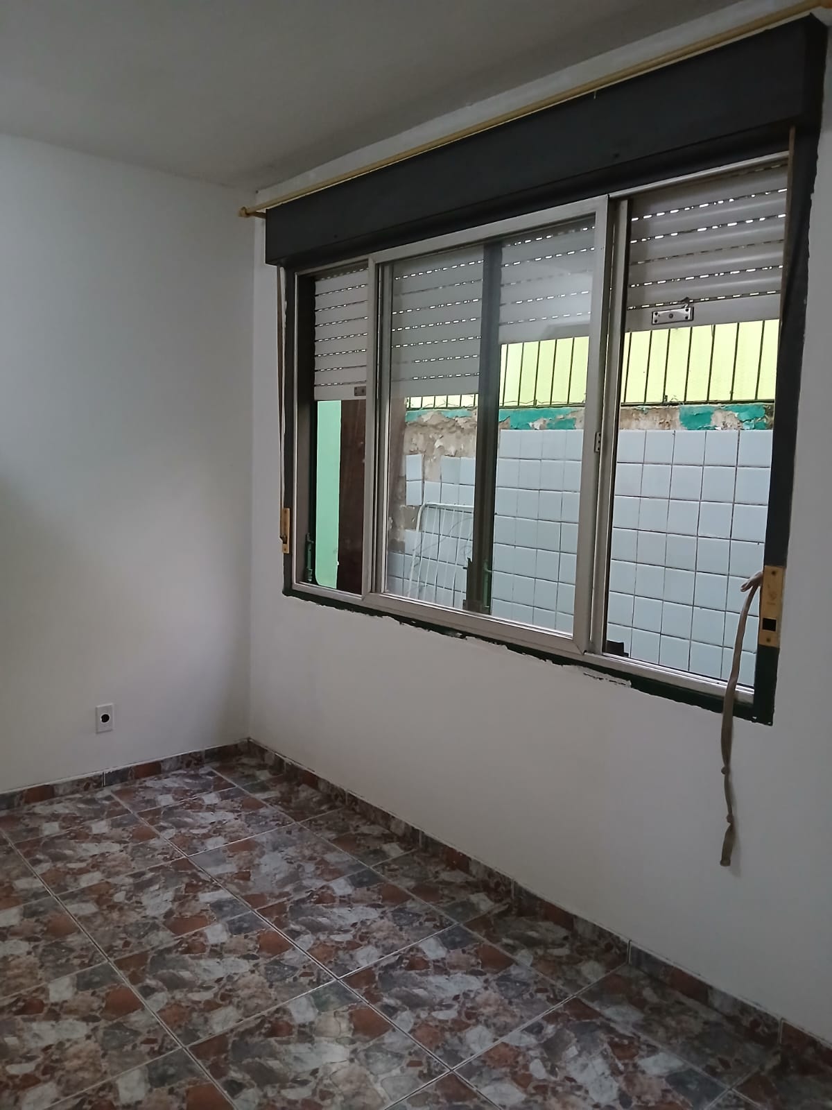 Imagem Apartamento à Venda, 28 m²em Azenha - Porto Alegre Imagem Apartamento à Venda, 28 m²em Azenha - Porto Alegre