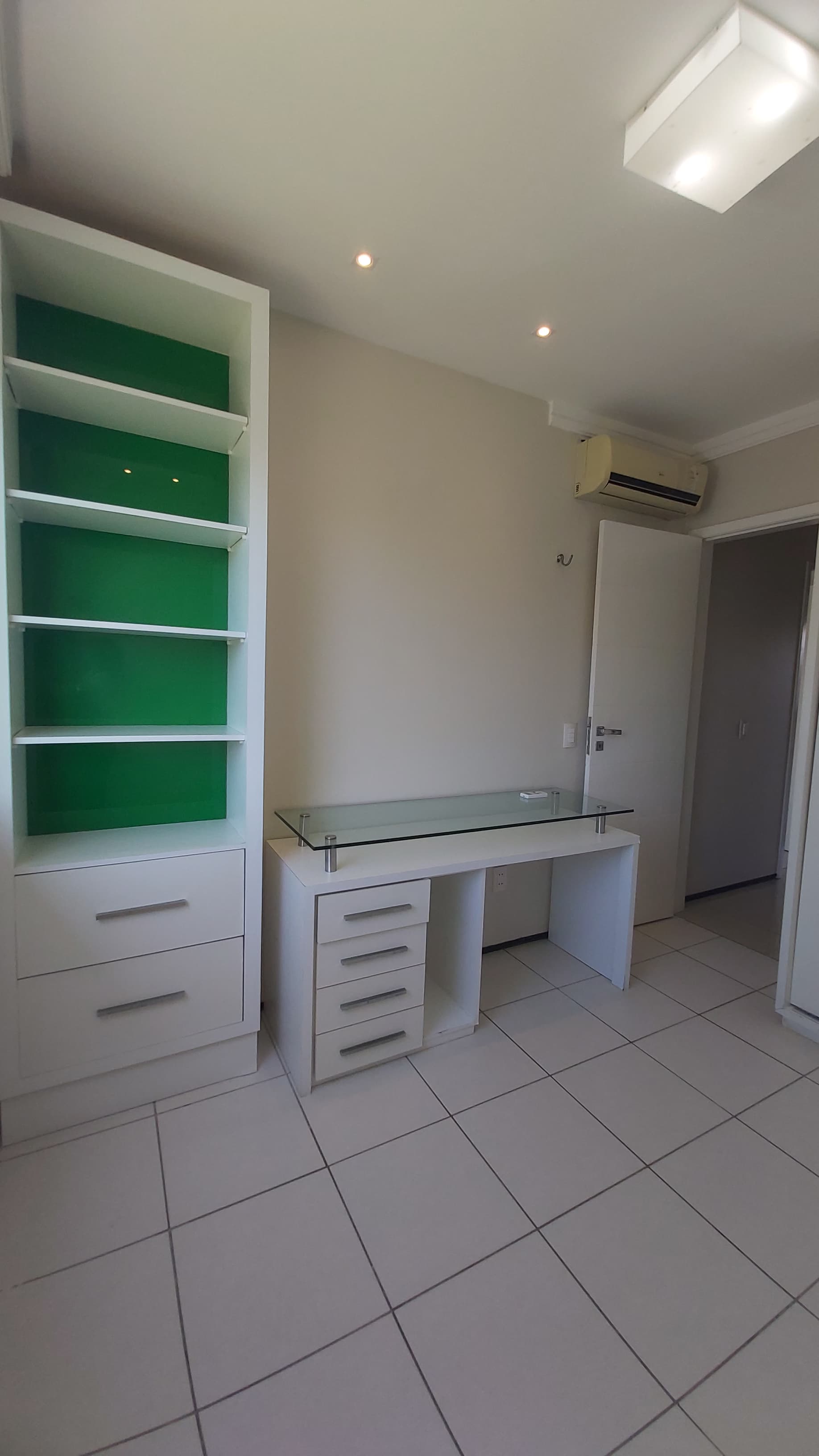 Imagem Casa de Condomínio com 3 Quartos à Venda, 131 m² em Engenheiro Luciano Cavalcante - Fortaleza Imagem Casa de Condomínio com 3 Quartos à Venda, 131 m² em Engenheiro Luciano Cavalcante - Fortaleza