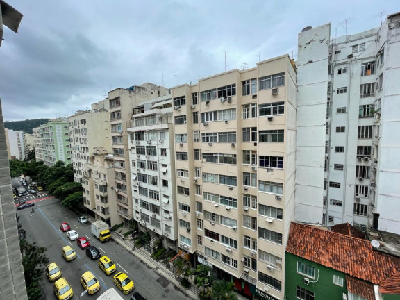 Imagem Apartamento com 2 Quartos à Venda, 60 m² em Copacabana - Rio de Janeiro