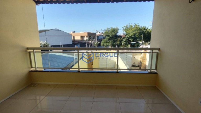 Casa com 3 Quartos à Venda, 150 m² em Maraponga - Fortaleza