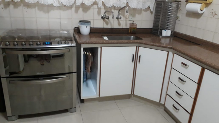 Imagem Sobrado com 3 Quartos à Venda, 130 m² em Jardim Piqueroby - São Paulo Imagem Sobrado com 3 Quartos à Venda, 130 m² em Jardim Piqueroby - São Paulo