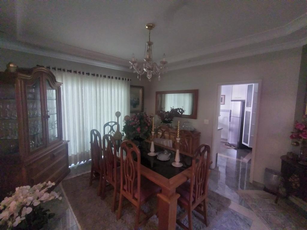 Imagem Casa com 5 Quartos à Venda, 401 m²em Recanto Real - São José do Rio Preto