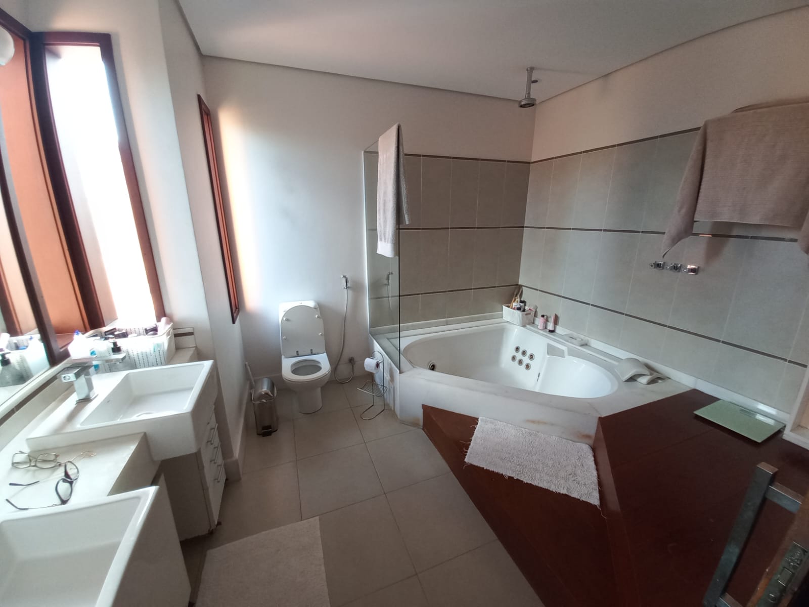 Imagem Casa com 5 Quartos à Venda, 475 m²em Vila Brandina - Campinas Imagem Casa com 5 Quartos à Venda, 475 m²em Vila Brandina - Campinas