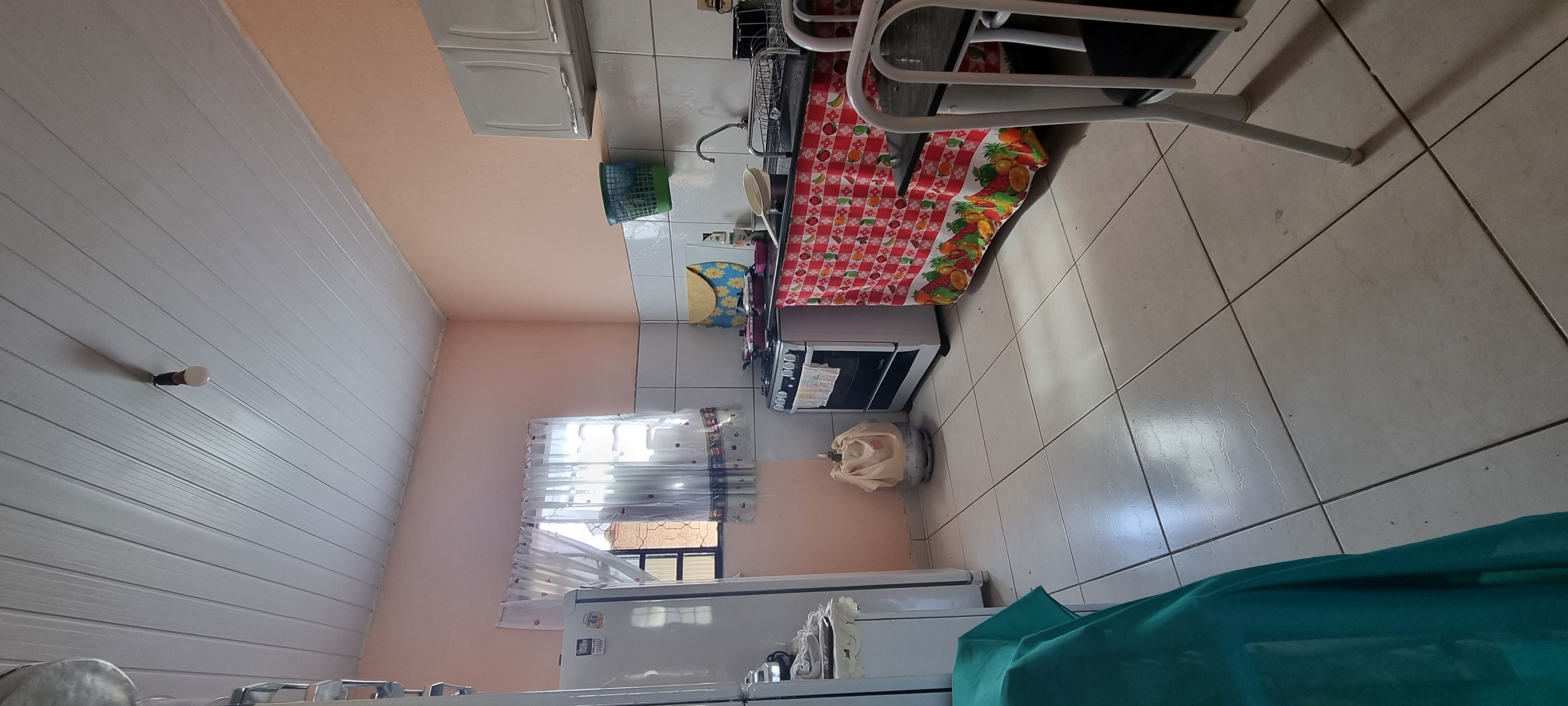 Imagem Casa com 2 Quartos à Venda, 130 m²em Jardim Guanabara III - Goiânia
