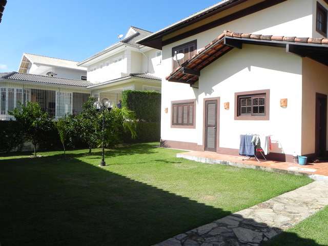 Imagem Casa com 4 Quartos à Venda, 570 m² em Várzea - Teresópolis