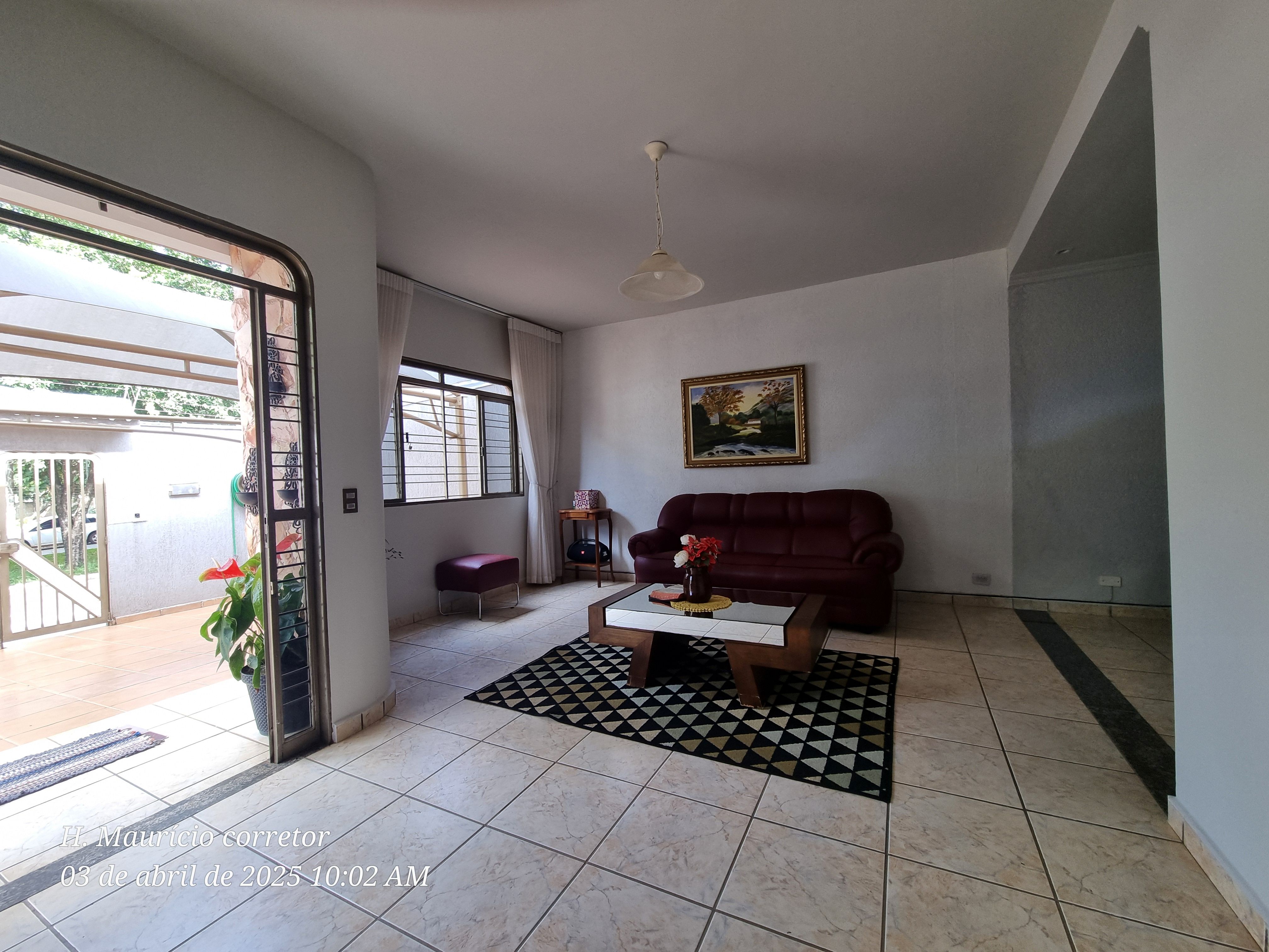 Imagem Sobrado com 4 Quartos à Venda, 250 m² em Setor Jaó - Goiânia