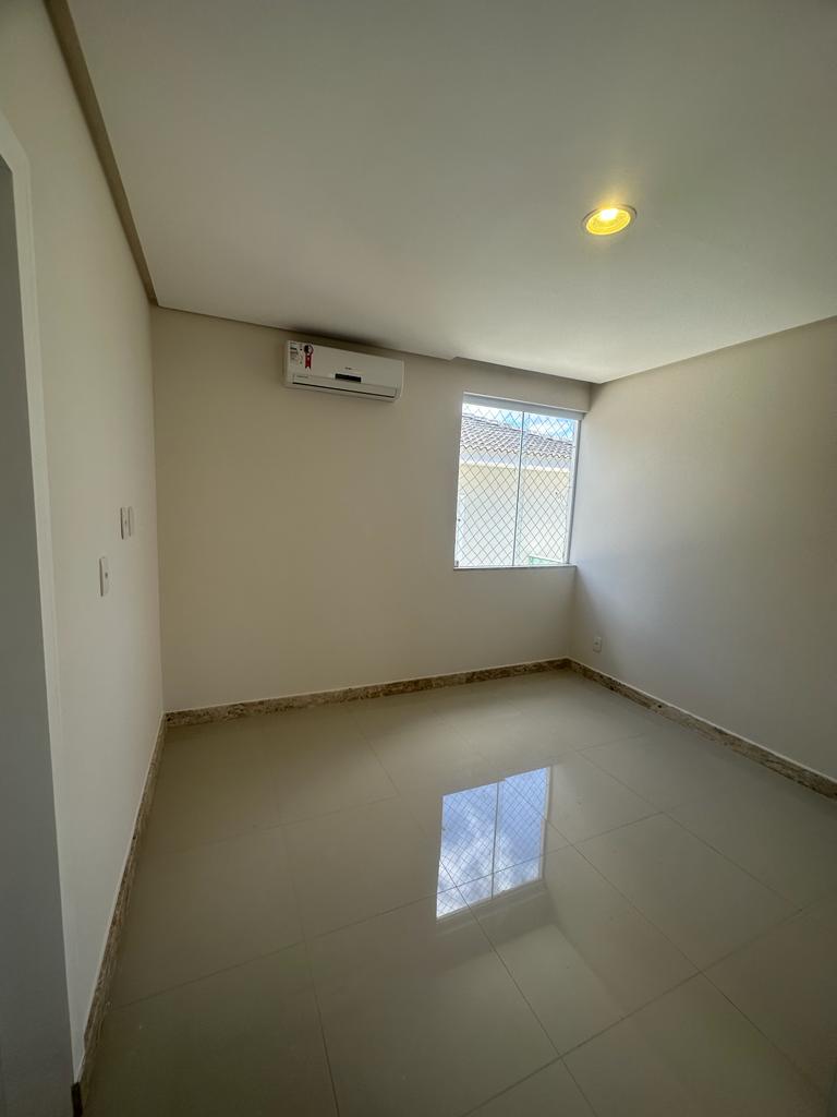 Imagem Casa de Condomínio com 5 Quartos à Venda ou Locação, 320 m²em Alphaville (Abrantes) - Camaçari