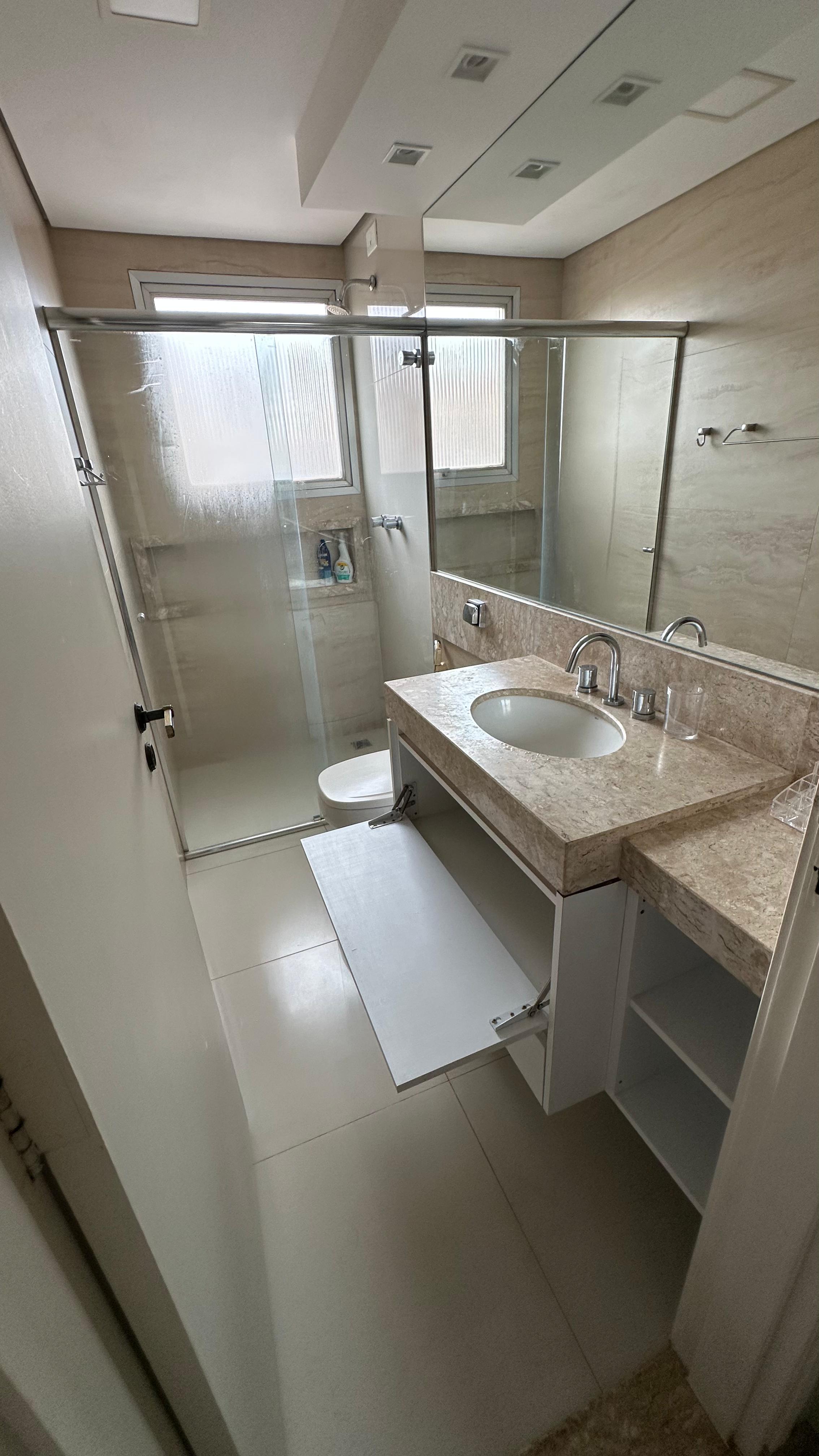 Imagem Apartamento com 3 Quartos à Venda, 131 m²em Centro - Londrina Imagem Apartamento com 3 Quartos à Venda, 131 m²em Centro - Londrina