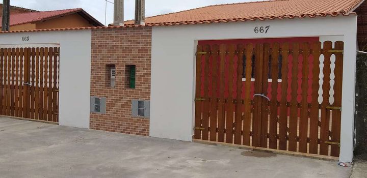 Imagem Casa com 2 Quartos à Venda, 70 m² em Itanhaém Imagem Casa com 2 Quartos à Venda, 70 m² em Itanhaém