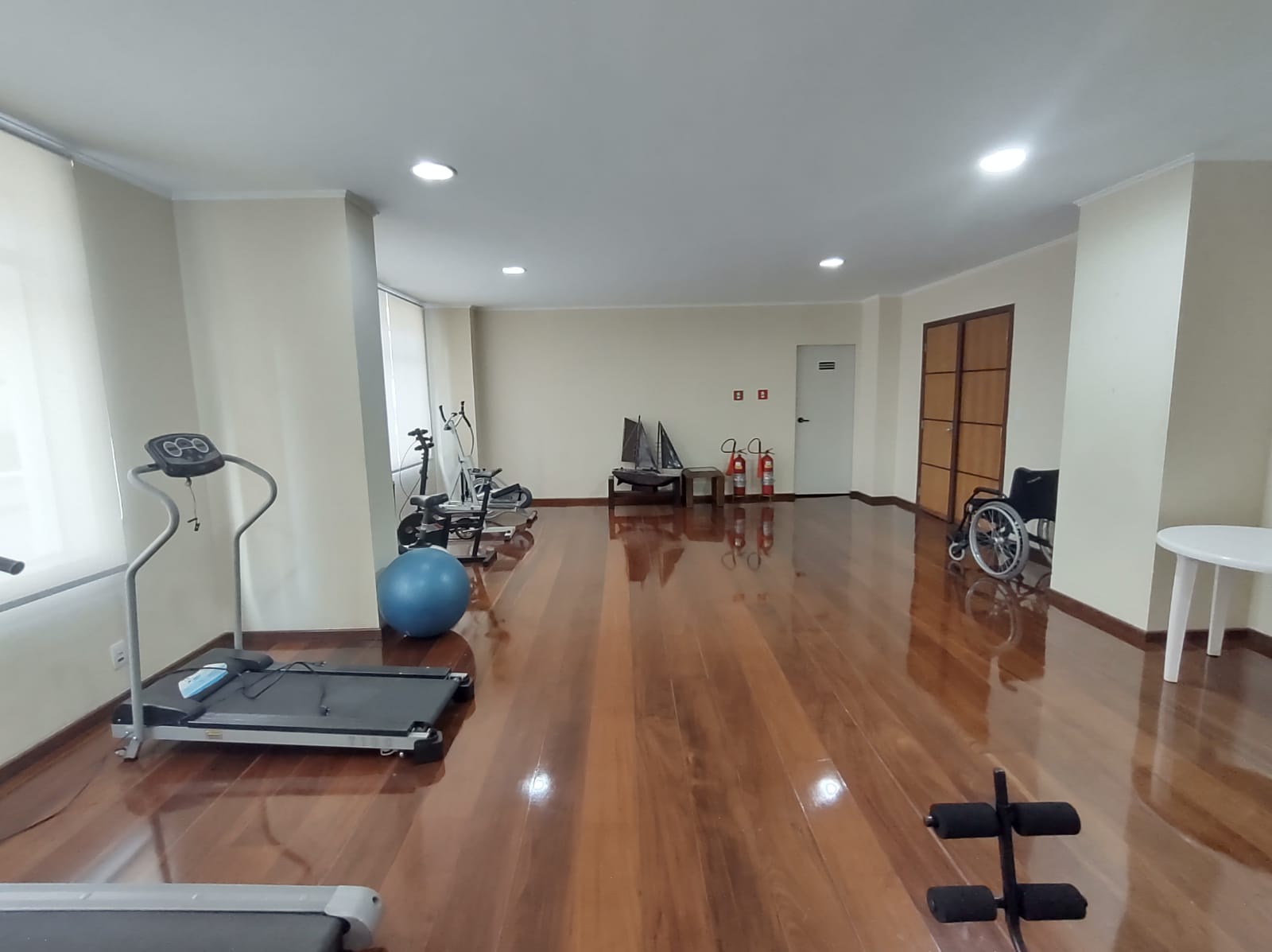 Imagem Apartamento com 3 Quartos à Venda ou Temporada, 136 m²em Vila Pompéia - São Paulo Imagem Apartamento com 3 Quartos à Venda ou Temporada, 136 m²em Vila Pompéia - São Paulo