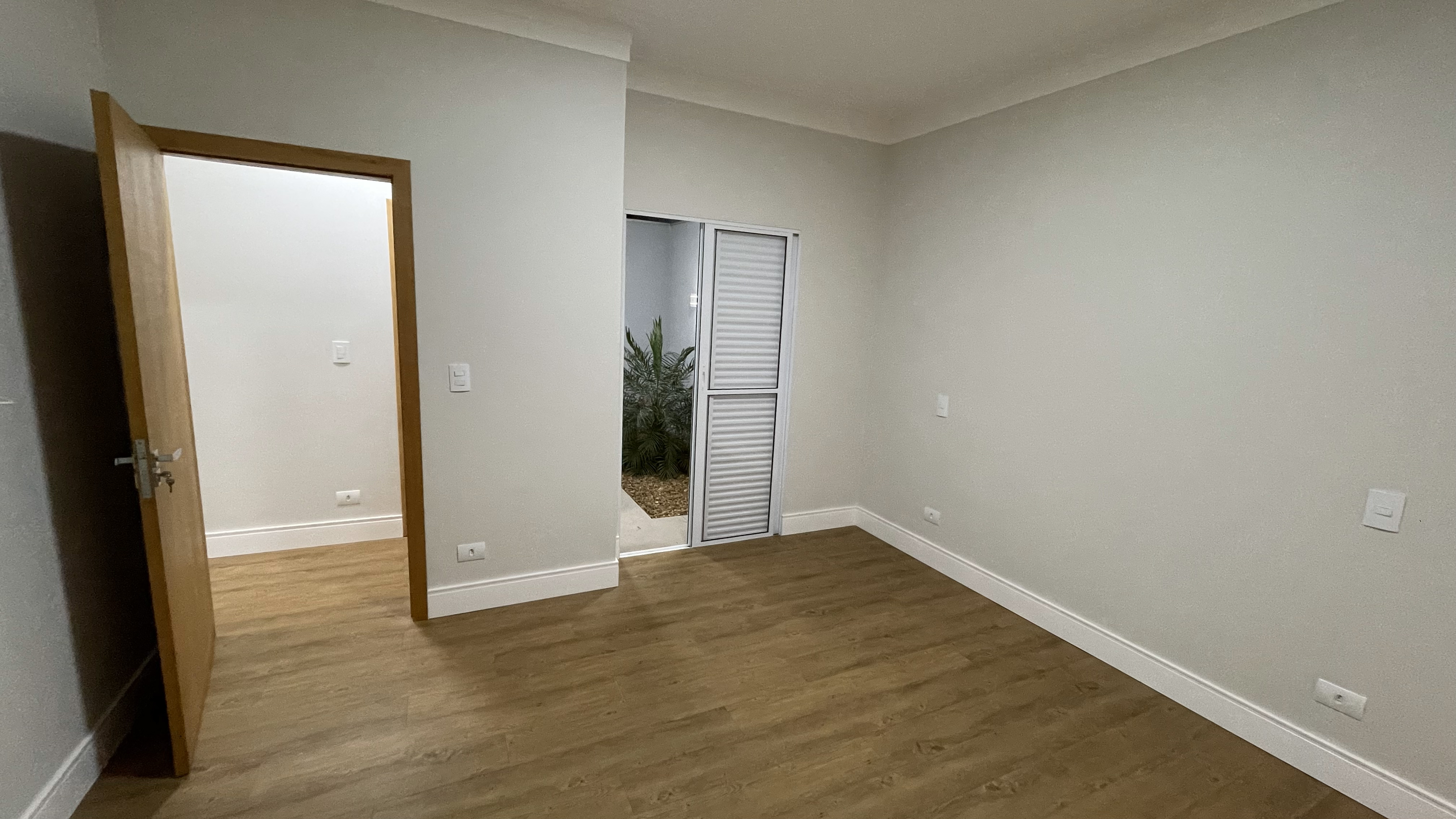 Imagem Casa com 3 Quartos à Venda, 140 m²em Jardim Munique - Maringá Imagem Casa com 3 Quartos à Venda, 140 m²em Jardim Munique - Maringá