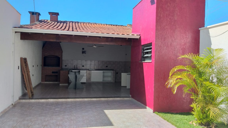Imagem Casa com 3 Quartos à Venda, 180 m² em Vila Lavínia - Mogi das Cruzes