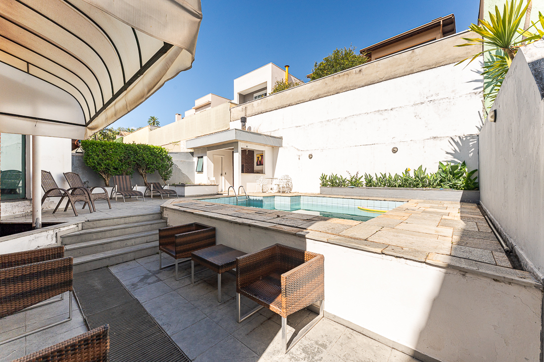 Imagem Casa de Condomínio com 4 Quartos à Venda ou Locação, 305 m² em Alphaville - Santana de Parnaíba