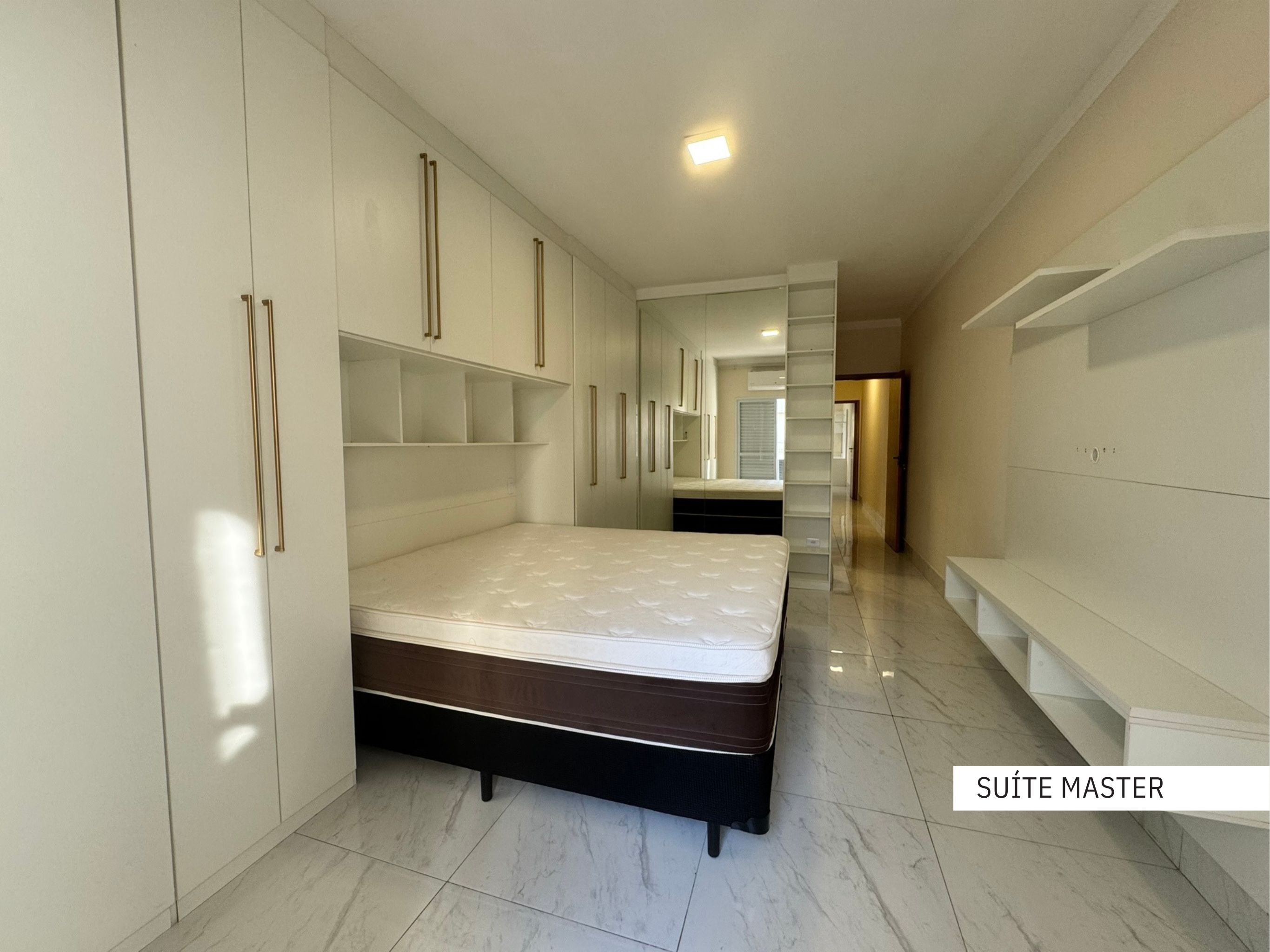 Imagem Sobrado com 3 Quartos à Venda, 150 m² em Ocian - Praia Grande Imagem Sobrado com 3 Quartos à Venda, 150 m² em Ocian - Praia Grande