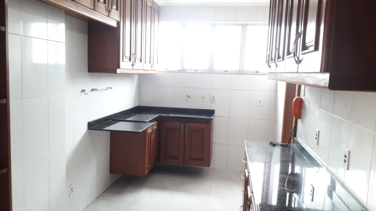 Imagem Apartamento com 3 Quartos para Alugar, 170 m² em Batista Campos - Belém