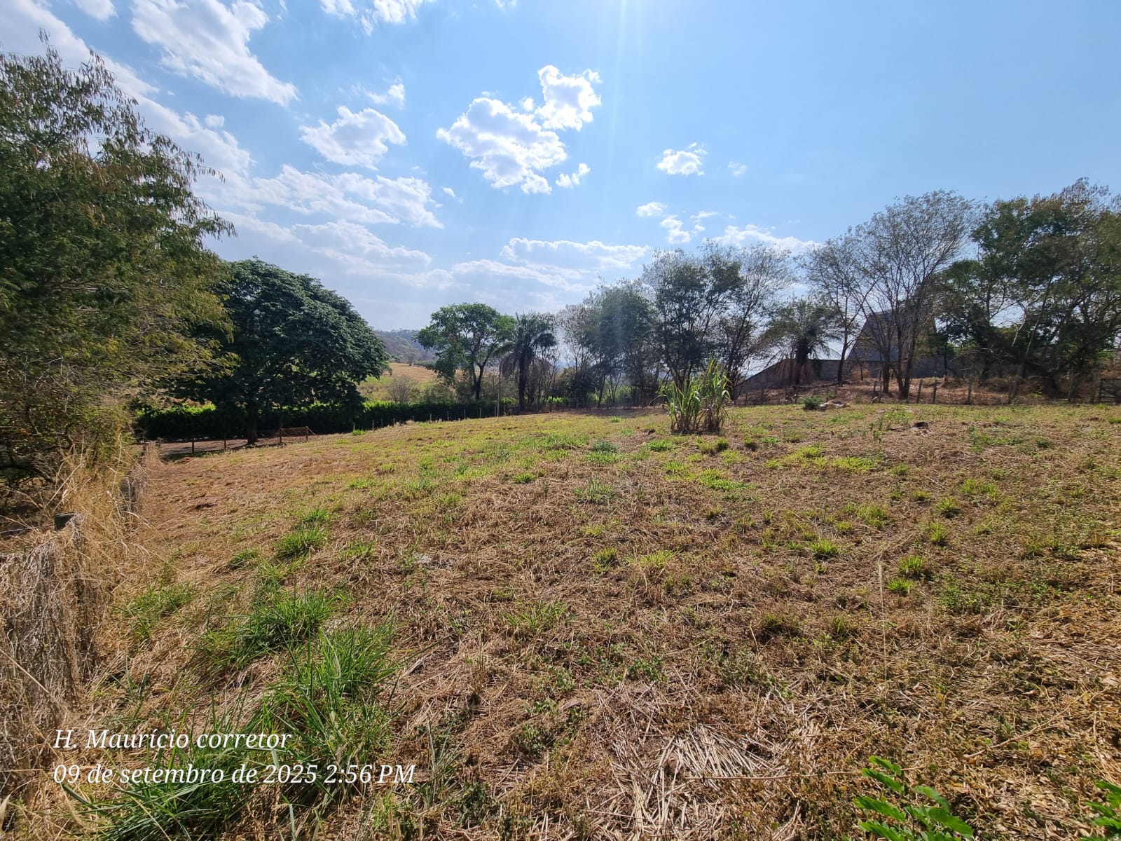 Imagem Terreno em Condomínio à Venda, 1.500 m² em Ouro Verde de Goiás - Ouro Verde de Goiás