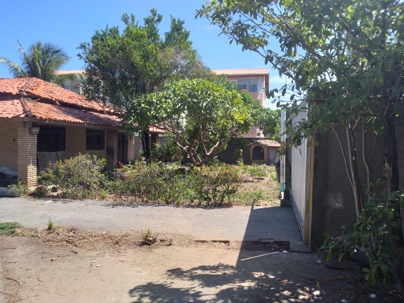 Imagem Casa com 5 Quartos à Venda, 417 m²em Centro - Lauro de Freitas Imagem Casa com 5 Quartos à Venda, 417 m²em Centro - Lauro de Freitas