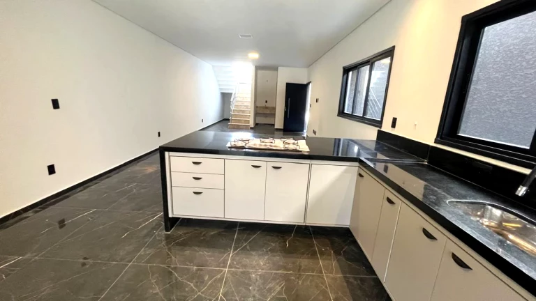 Imagem Sobrado com 3 Quartos à Venda ou Locação, 160 m² em Vila Petrópolis - Atibaia Imagem Sobrado com 3 Quartos à Venda ou Locação, 160 m² em Vila Petrópolis - Atibaia