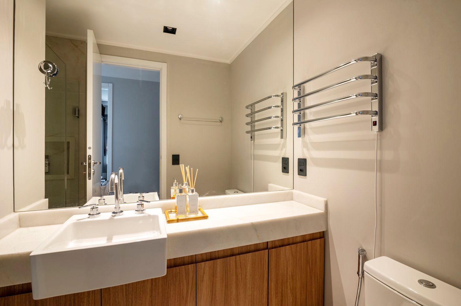 Imagem Apartamento com 2 Quartos à Venda, 72 m²em Campo Belo - São Paulo