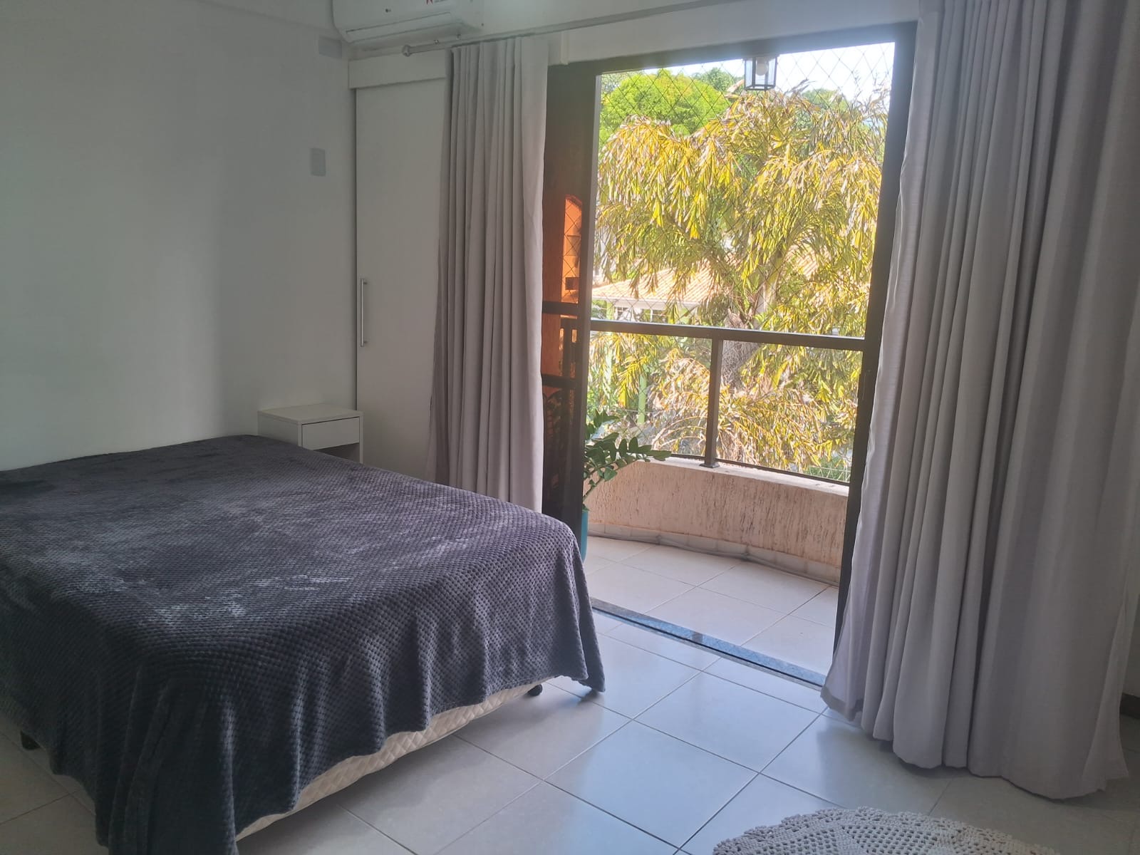 Imagem Casa de Condomínio com 4 Quartos para Alugar, 165 m²em Pituaçu - Salvador Imagem Casa de Condomínio com 4 Quartos para Alugar, 165 m²em Pituaçu - Salvador