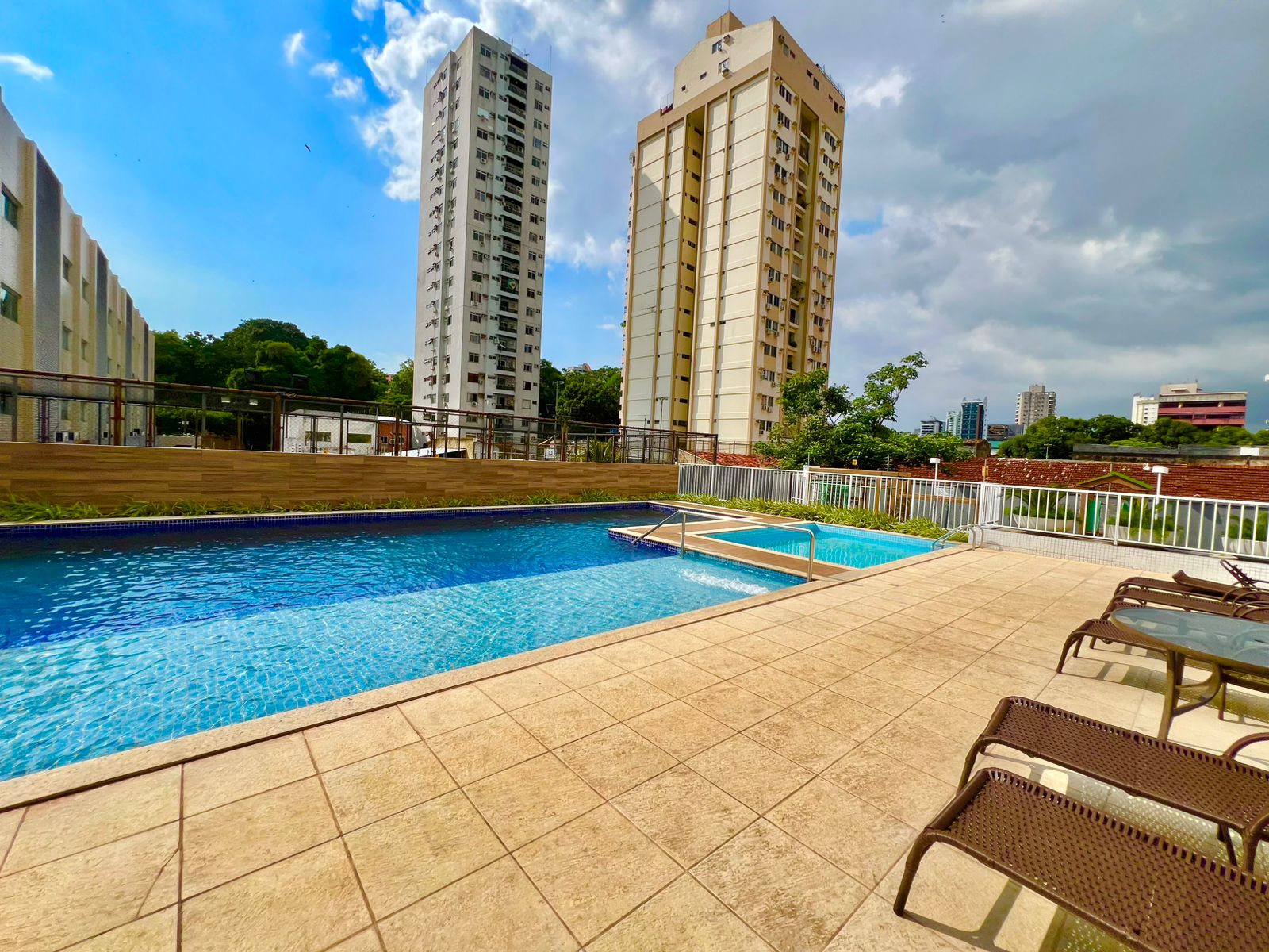 Imagem Apartamento com 3 Quartos à Venda, 174 m²em São Brás - Belém Imagem Apartamento com 3 Quartos à Venda, 174 m²em São Brás - Belém