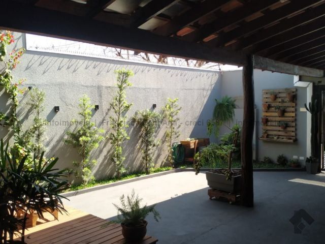 Imagem Casa com 2 Quartos à Venda, 152 m²em Los Angeles - Campo Grande