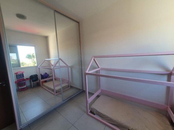 Imagem Sobrado com 3 Quartos à Venda,  em Setor Castelo Branco - Goiânia