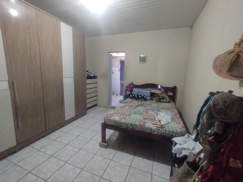Imagem Casa com 4 Quartos à Venda, 220 m²em Passaré - Fortaleza Imagem Casa com 4 Quartos à Venda, 220 m²em Passaré - Fortaleza