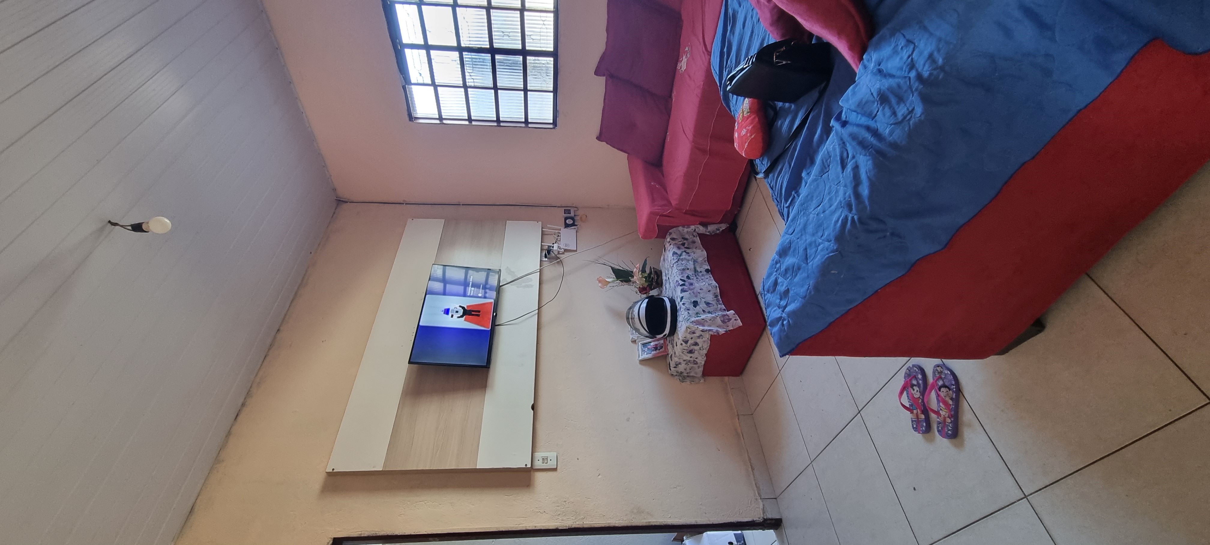 Imagem Casa com 2 Quartos à Venda, 130 m²em Jardim Guanabara III - Goiânia