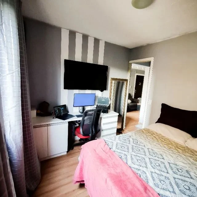 Imagem Apartamento com 2 Quartos à Venda, 58 m²em Jardim São João - Jandira