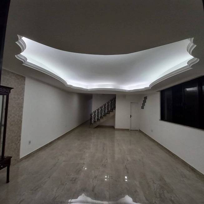 Imagem Casa com 5 Quartos para Alugar, 350 m²em Pedreira - Belém