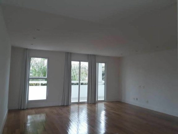 Imagem Casa de Condomínio com 5 Quartos à Venda, em Barra da Tijuca - Rio de Janeiro Imagem Casa de Condomínio com 5 Quartos à Venda, em Barra da Tijuca - Rio de Janeiro