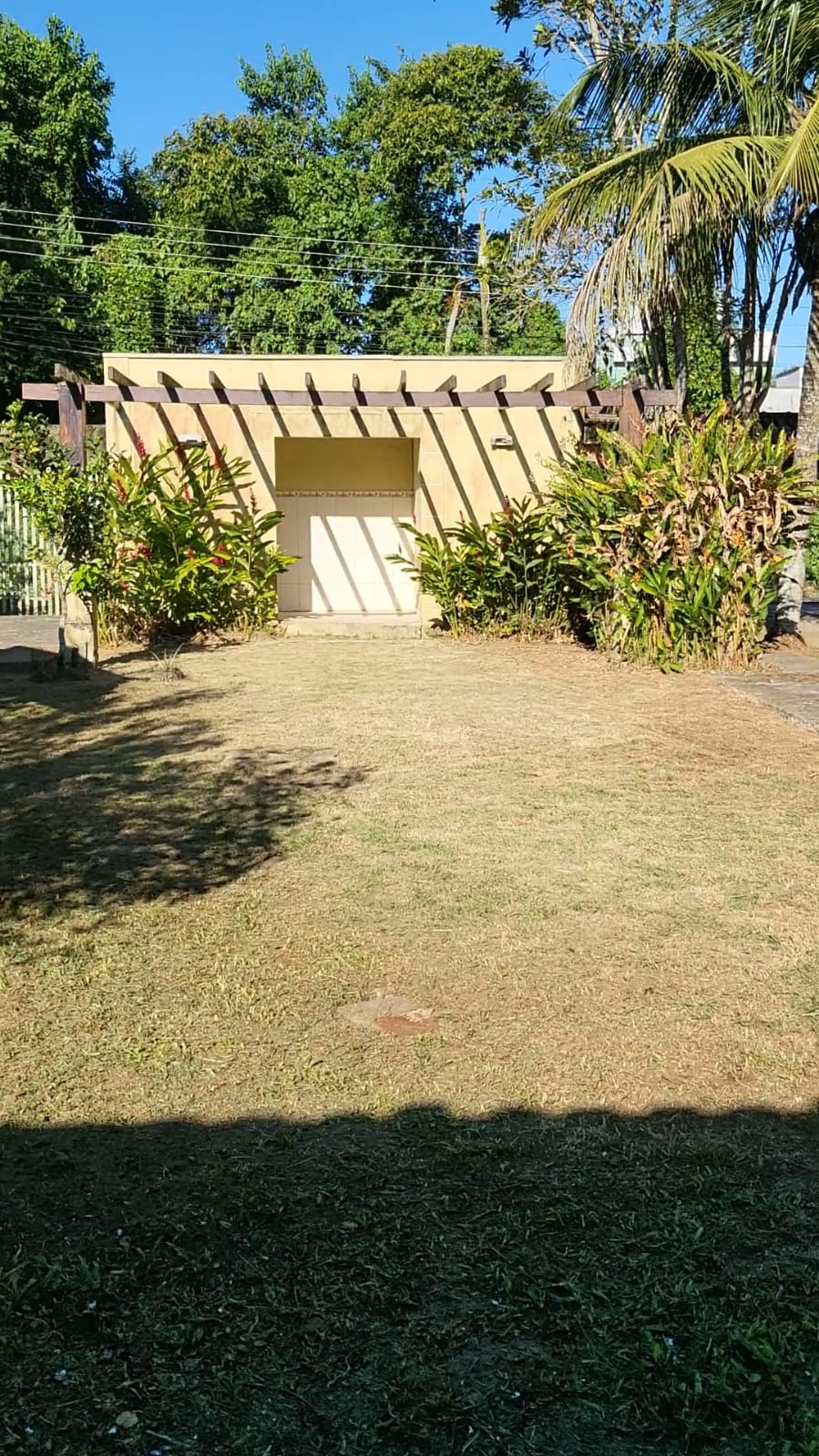 Imagem Casa com 1 Quarto à Venda ou Locação, 100 m²em Perequê Açu - Ubatuba
