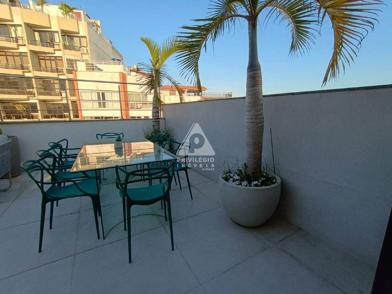 Imagem Cobertura com 4 Quartos à Venda, 260 m²em Copacabana - Rio de Janeiro