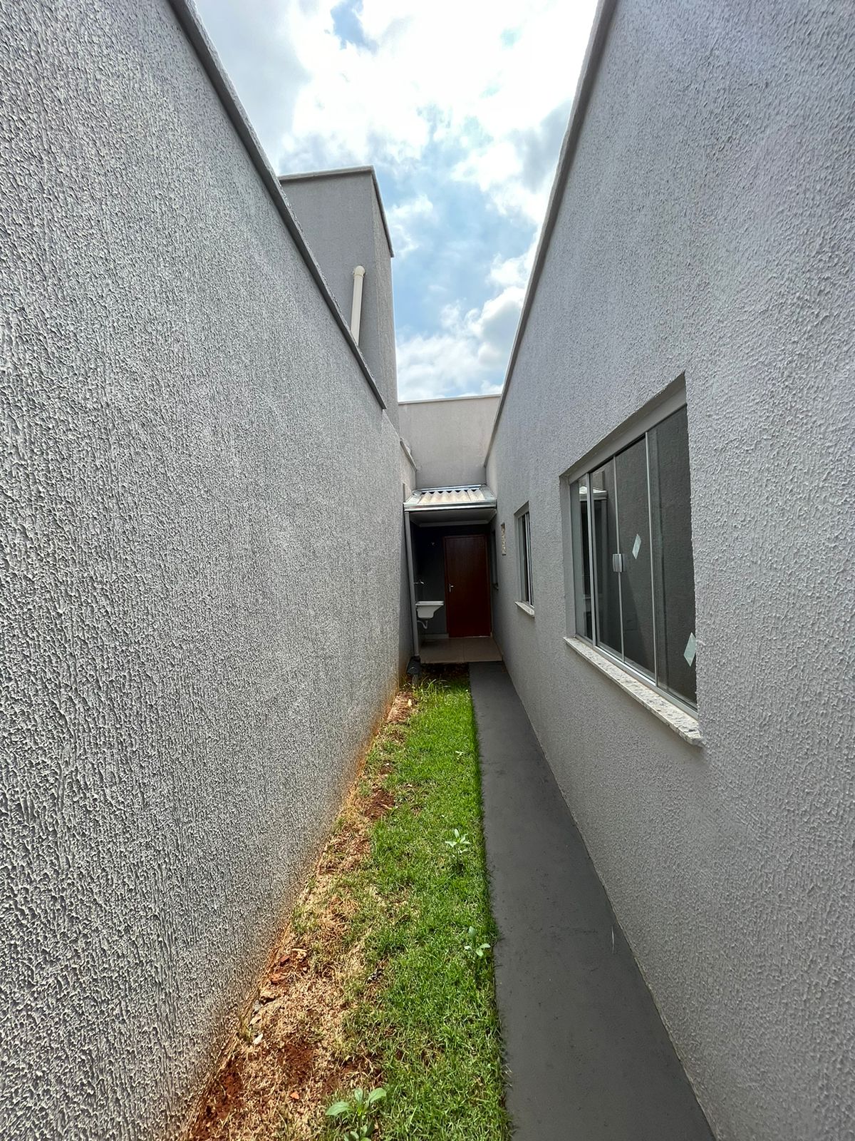 Imagem Casa com 3 Quartos à Venda, 102 m²em Jardim Bom Jesus - Goiânia Imagem Casa com 3 Quartos à Venda, 102 m²em Jardim Bom Jesus - Goiânia