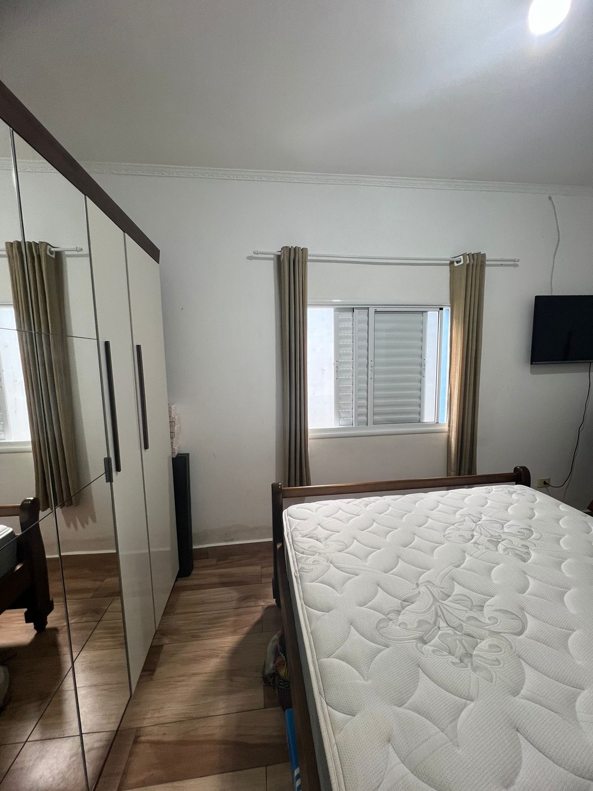 Imagem Casa com 3 Quartos para Alugar, 200 m² em Jardim Alzira - São Paulo Imagem Casa com 3 Quartos para Alugar, 200 m² em Jardim Alzira - São Paulo