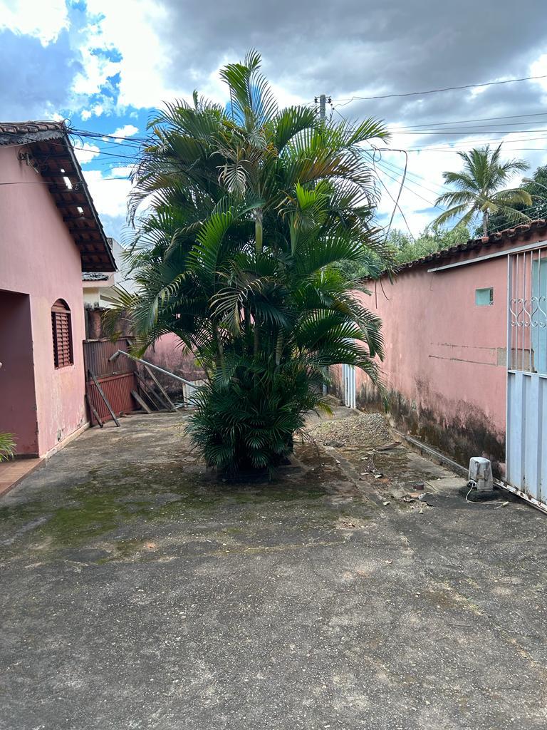 Imagem Casa com 3 Quartos à Venda, 211 m²em Jardim América - Goiânia Imagem Casa com 3 Quartos à Venda, 211 m²em Jardim América - Goiânia
