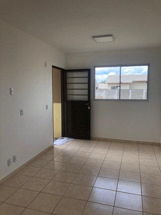 Imagem Casa de Condomínio com 2 Quartos à Venda, 45 m² em São Francisco II - Senador Canedo
