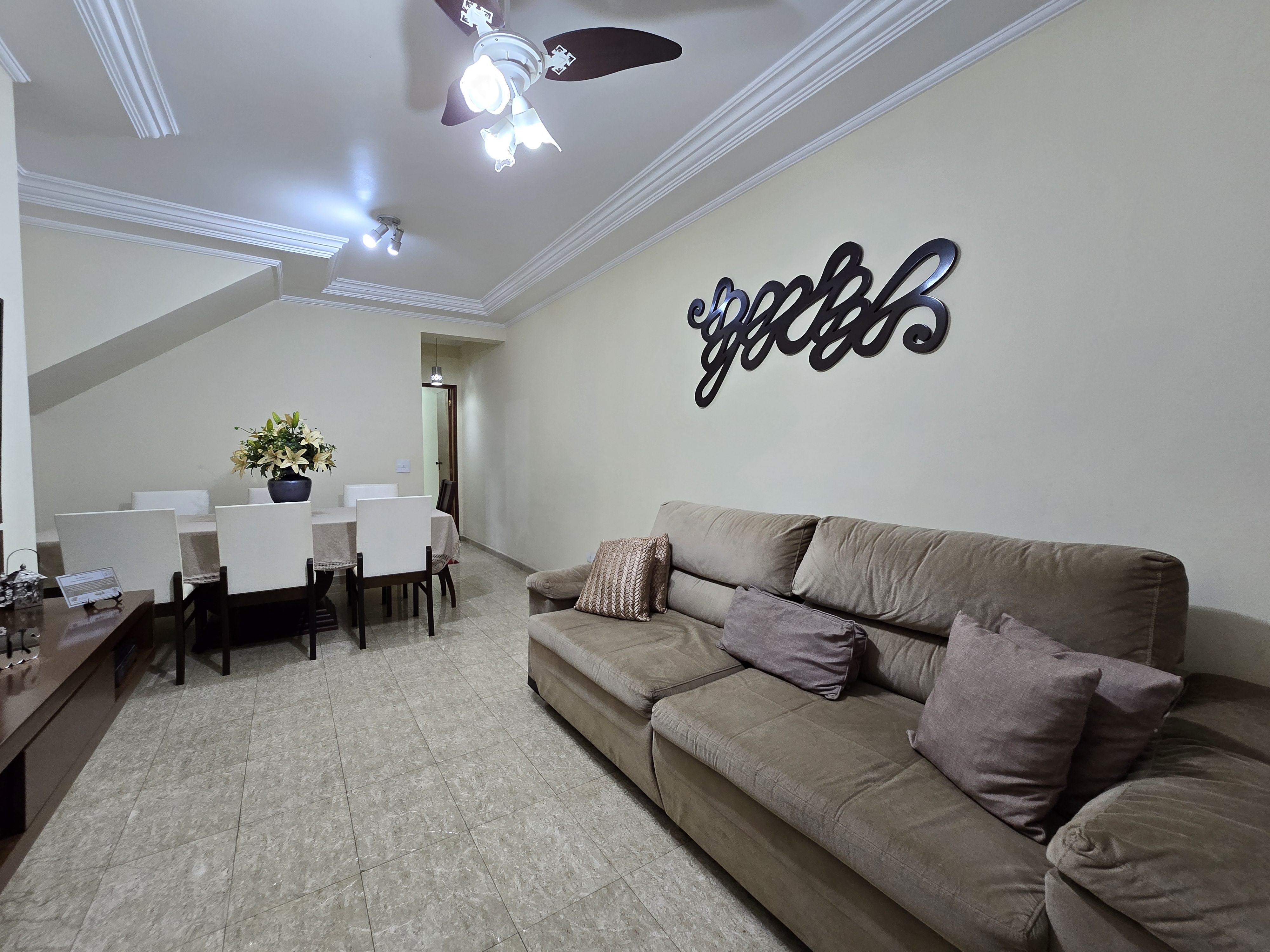 Imagem Casa com 3 Quartos à Venda, 110 m²em Boqueirão - Santos