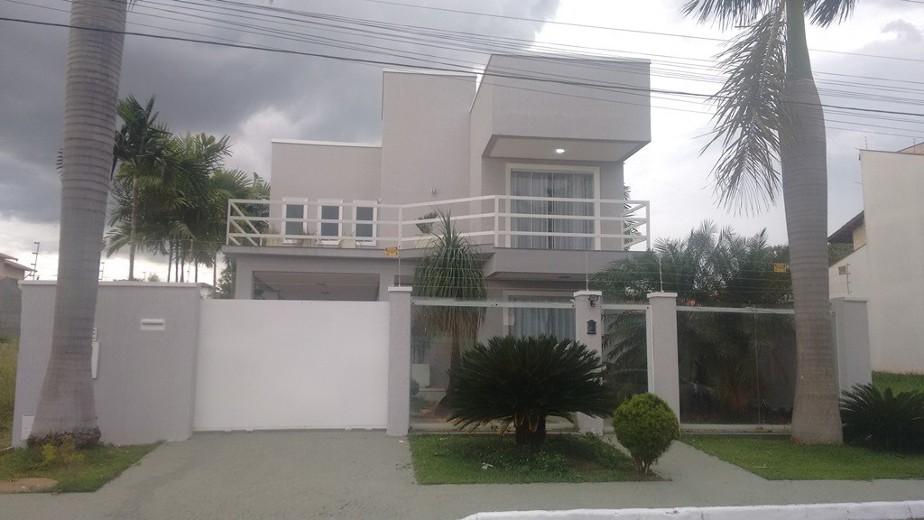 Sobrado com 3 Quartos à Venda, 252 m² em Setor Jaó - Goiânia