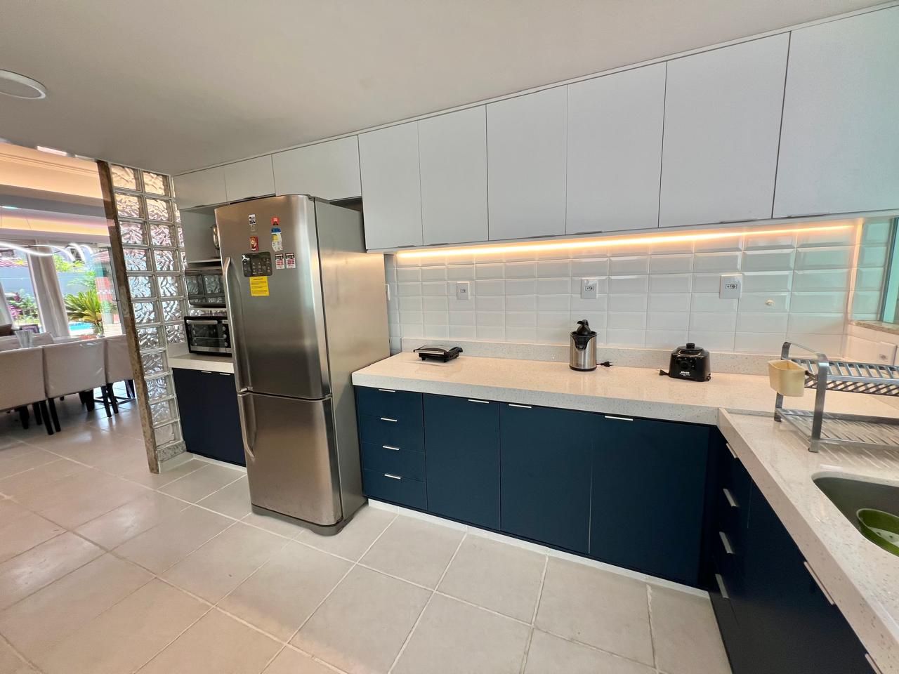 Imagem Casa com 3 Quartos à Venda, 320 m²em Curió-Utinga - Belém