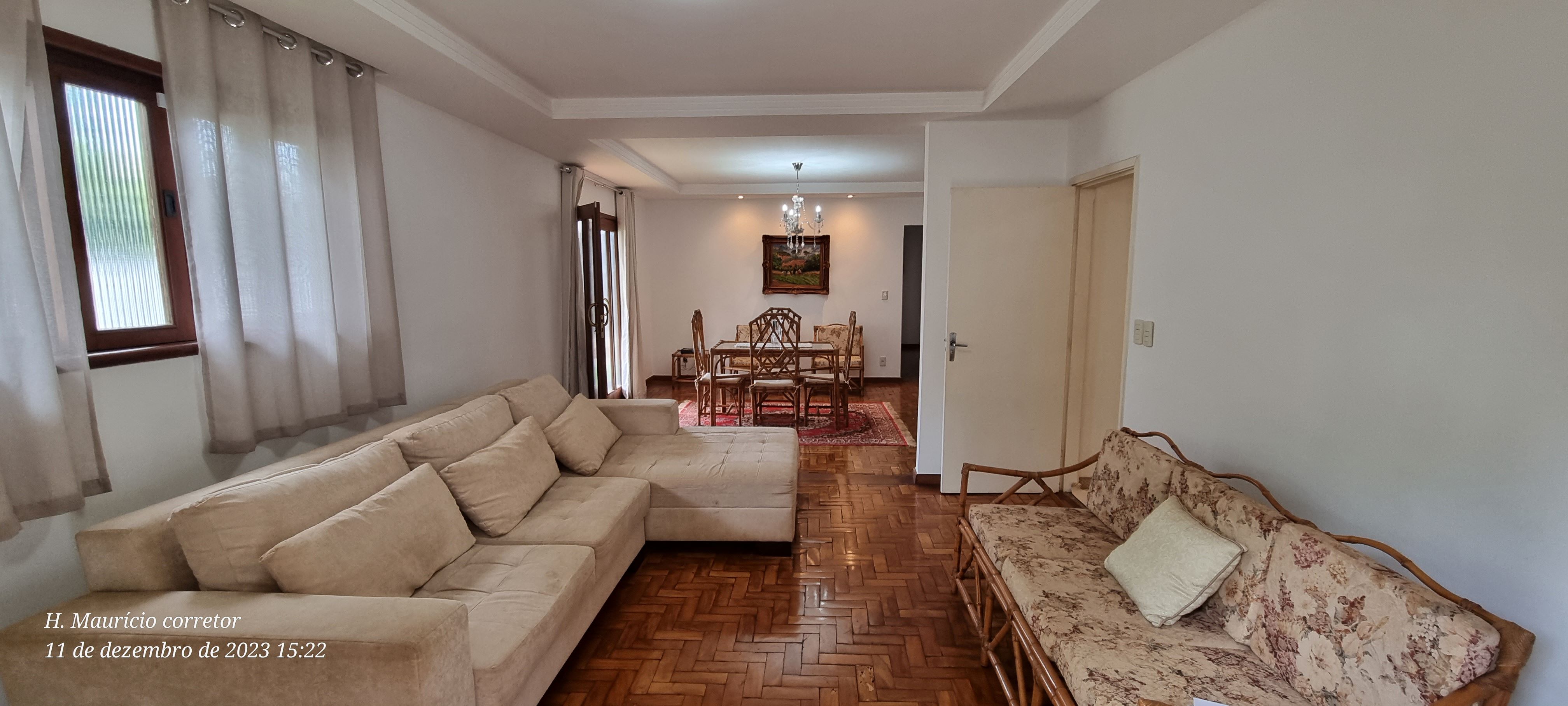 Imagem Casa com 4 Quartos à Venda, 240 m²em Setor Jaó - Goiânia