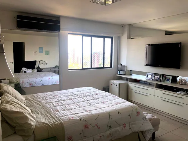 Imagem Apartamento com 4 Quartos à Venda, 333 m²em Madalena - Recife